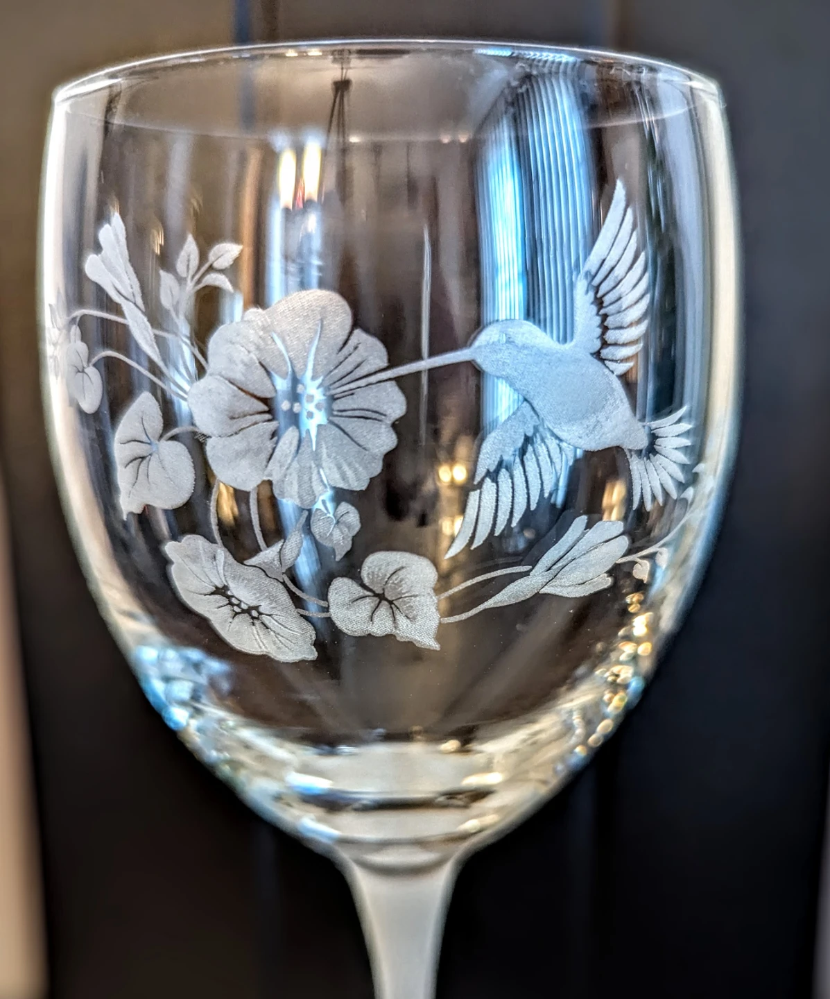 Etched Hummingbird Stemware 8 pieces - photo 2