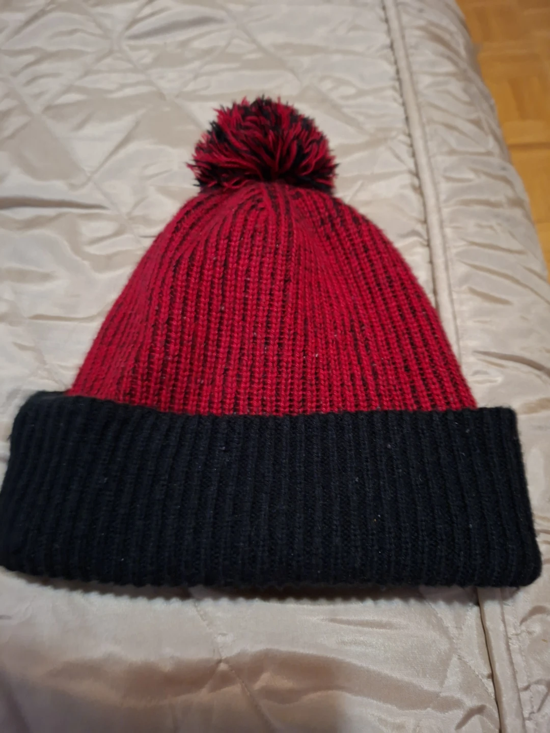 Two Toques: Red/Black Pom Pom and Orange "Fuel Carbureter"🏆 - photo 2