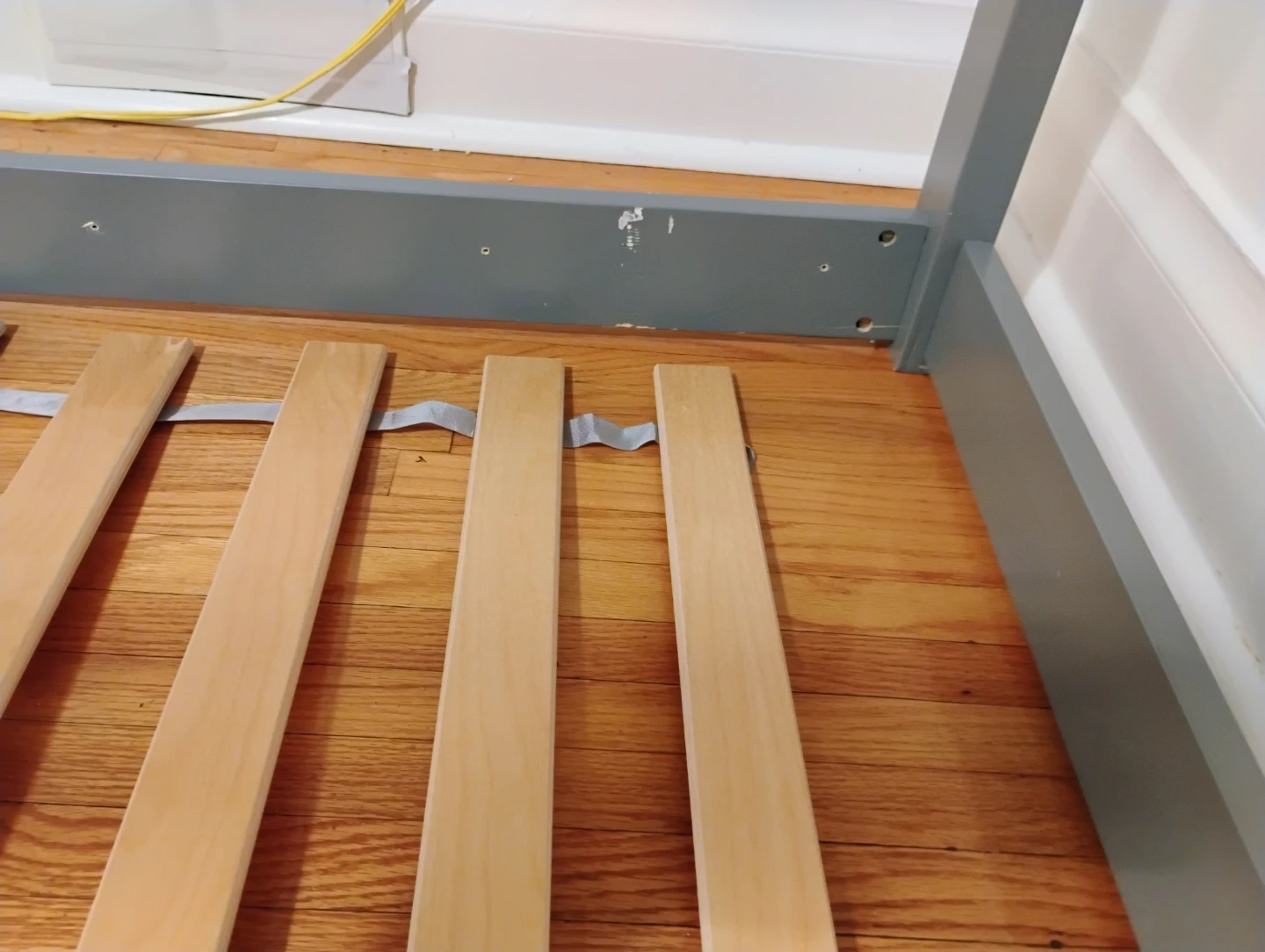 House floor bed with mattress - twin size - photo 4