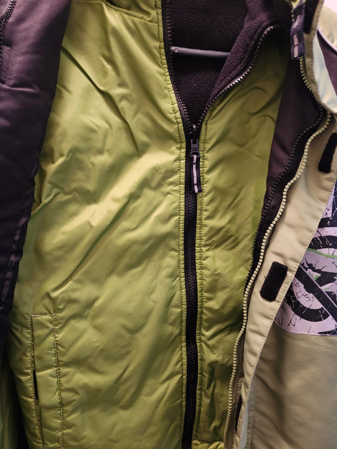 Youth Winter Jacketsize 10/12 - photo 2