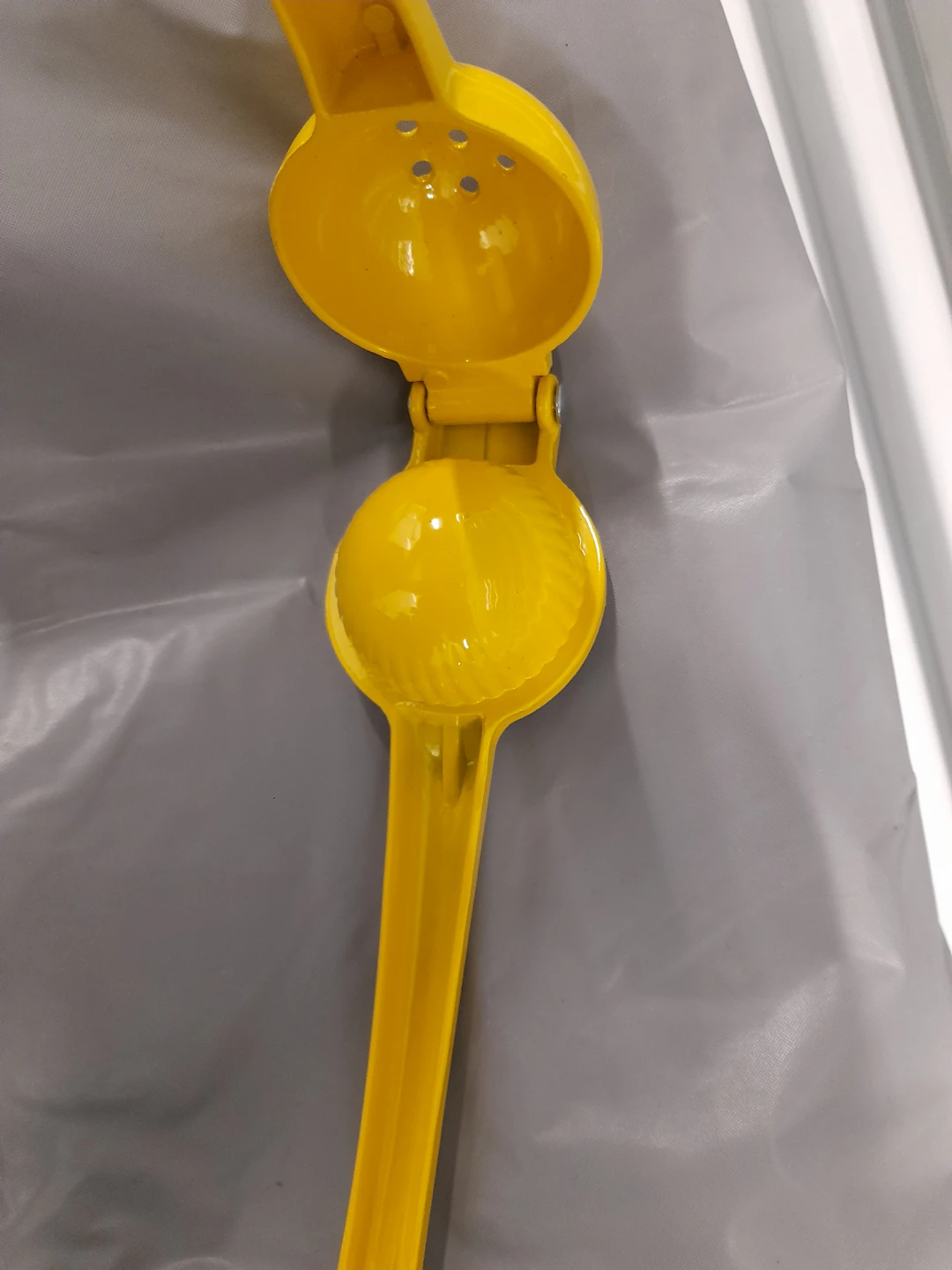 Yellow Citrus Juicer - photo 3