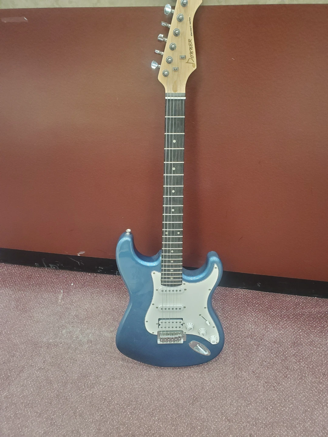 Donner Standard Series Electric Guitar - Blue