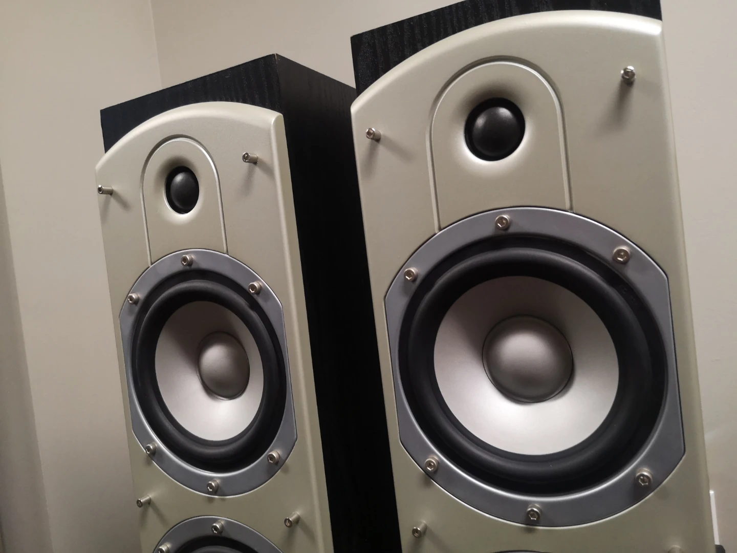 2 Speaker Boxes - photo 3