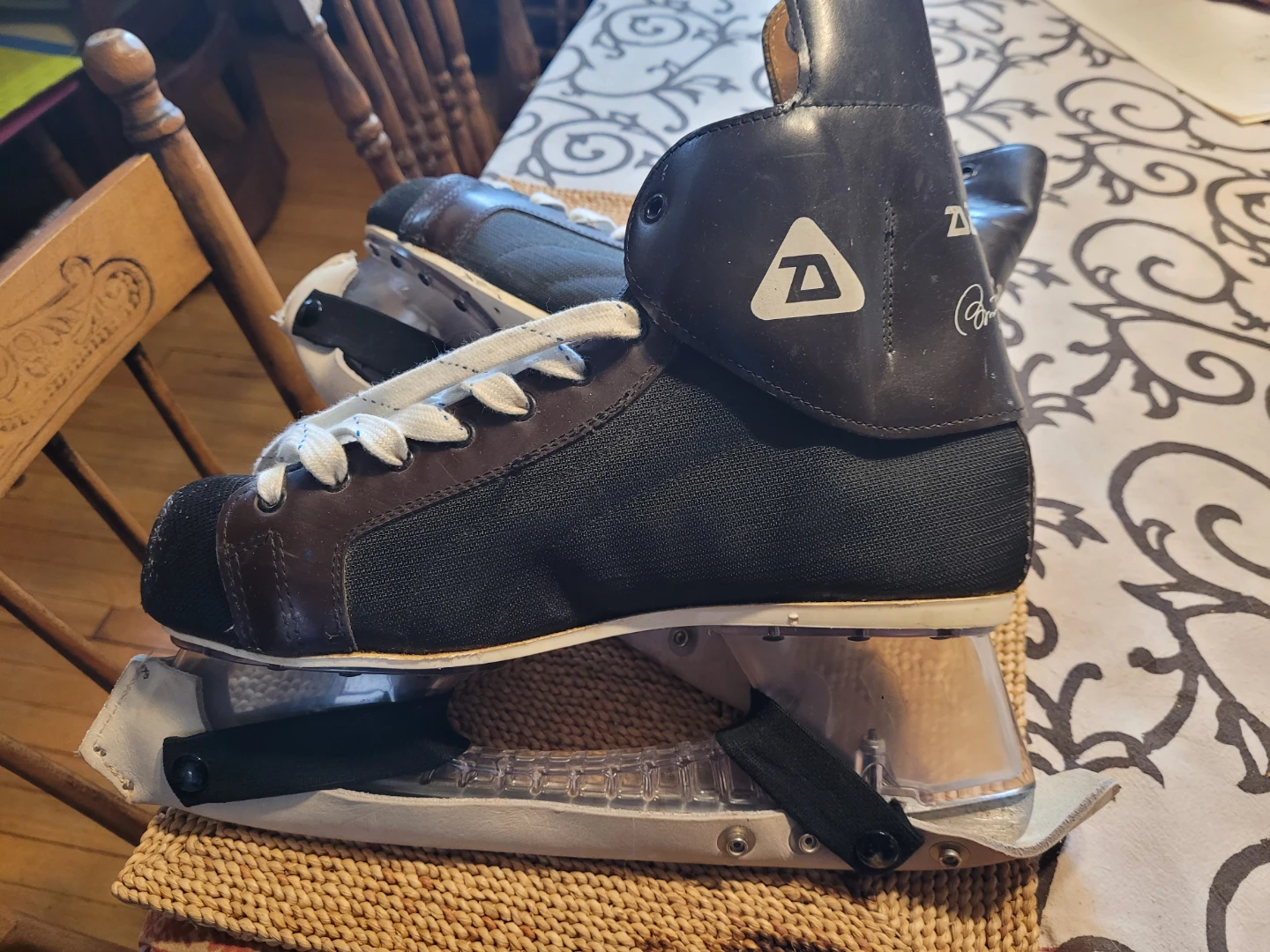 DAOUST Hockey Skates. Size 9.5-10 - photo 2
