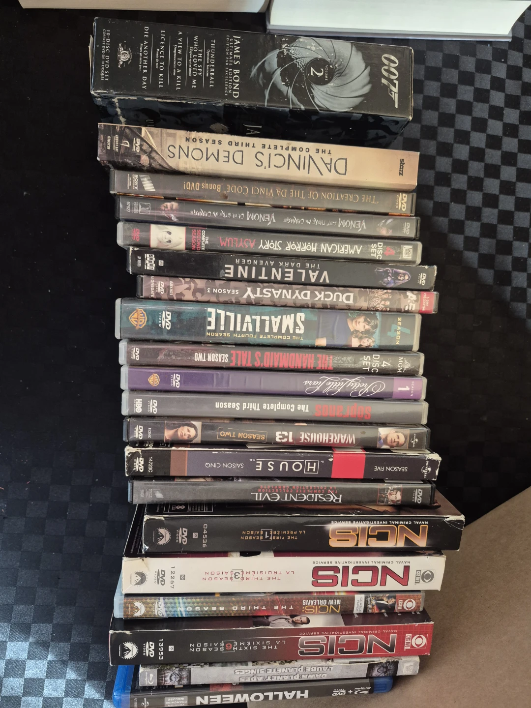 Various TV Show & Movie DVD/Blu-ray Collection