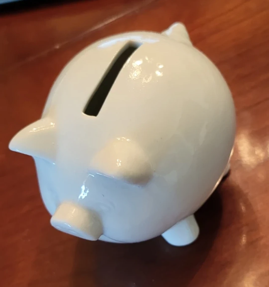 🤎 White Ceramic Piggy Bank