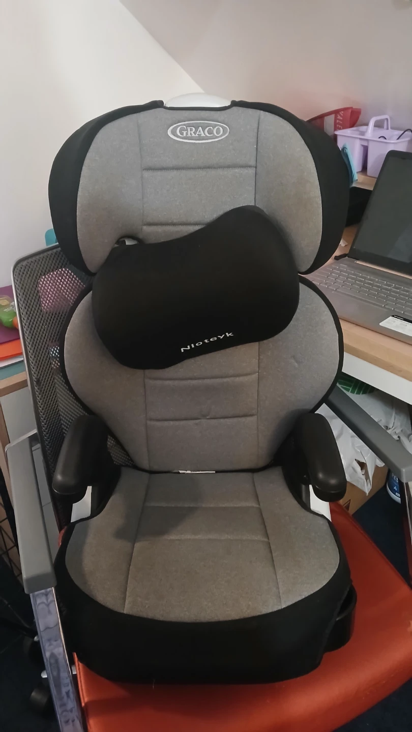 Graco Booster Car Seat - photo 3