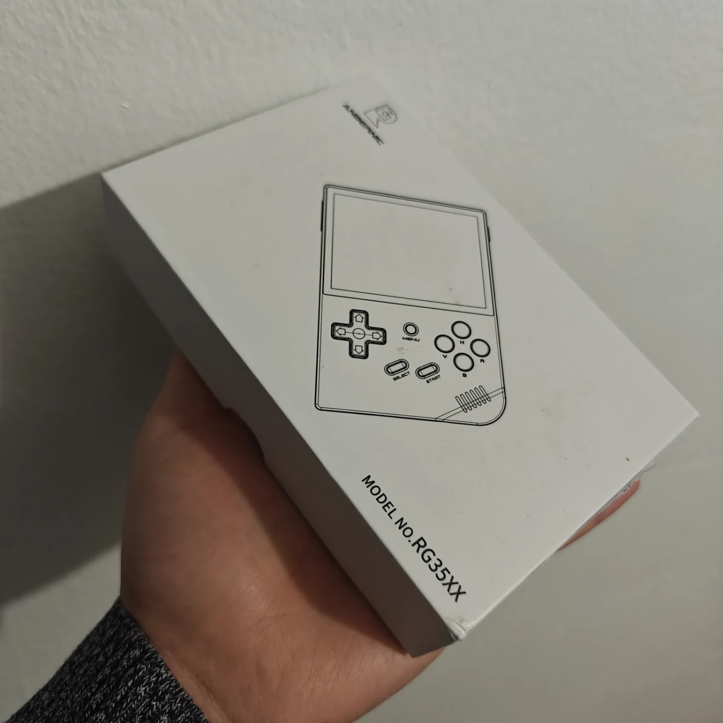 Anbernic RG35XX Handheld Game Console
