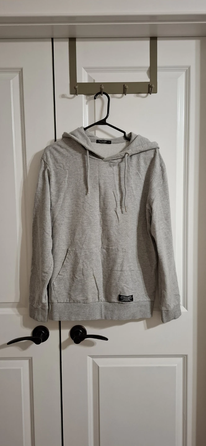 Wardrobe clean out - photo 3