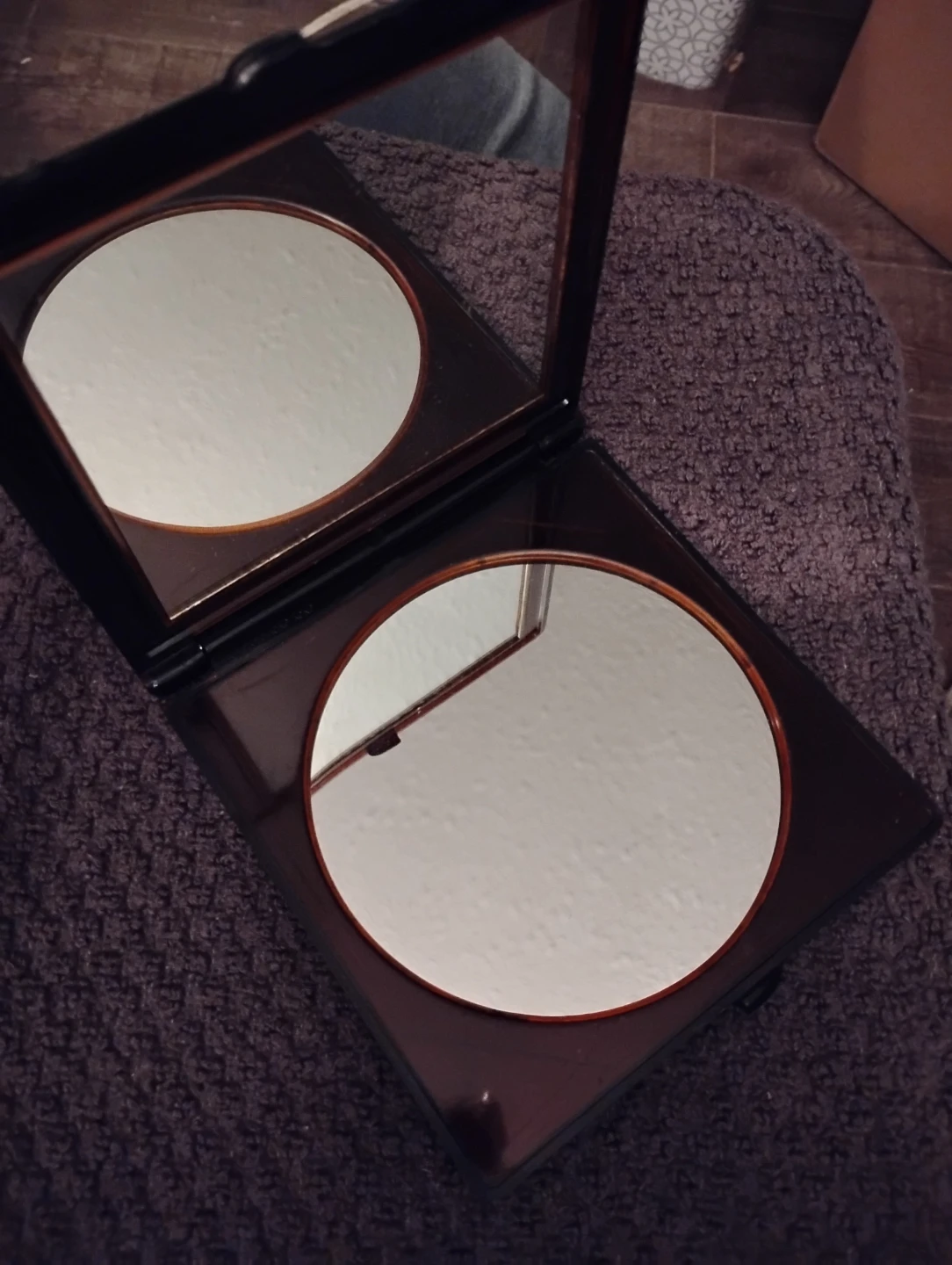 NEW!! COMPACT TRAVEL MAKEUP MIRROR - photo 2