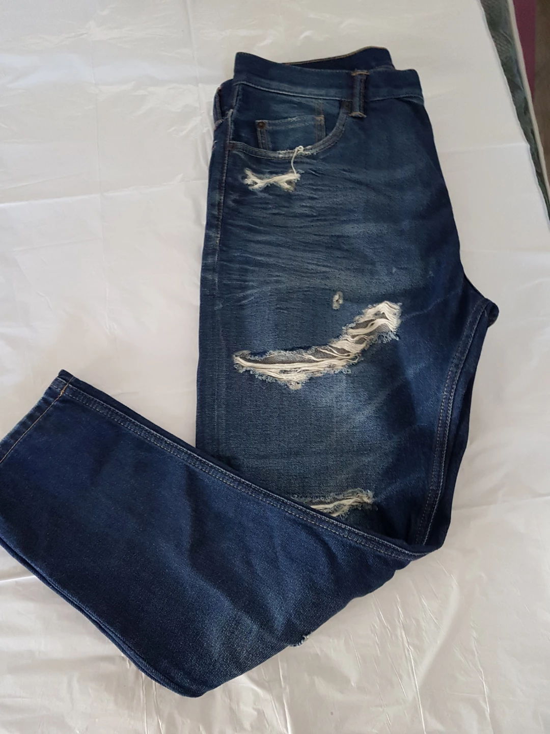 ZMDC Dark Wash Ripped Jeans - Size 34