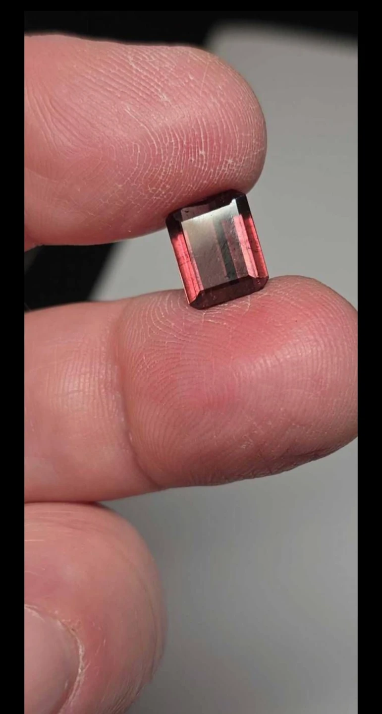 Rubelite 3.31ct untreated natural - photo 2