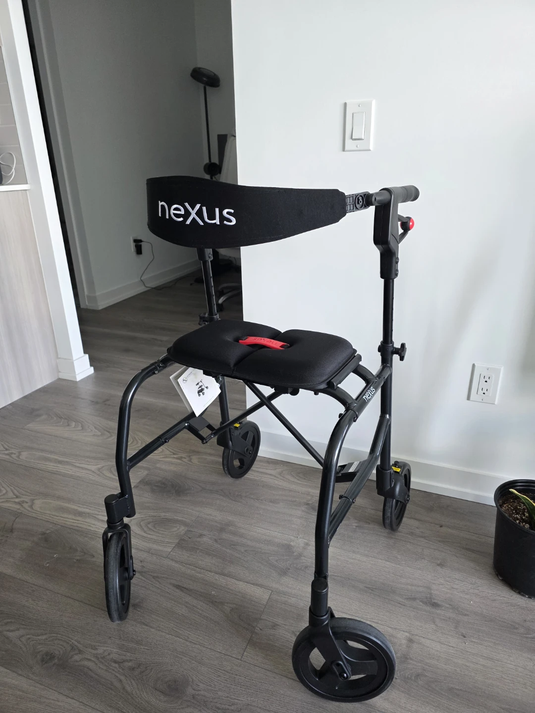 Nexus 3 Walker - BRAND NEW - FREE Delivery