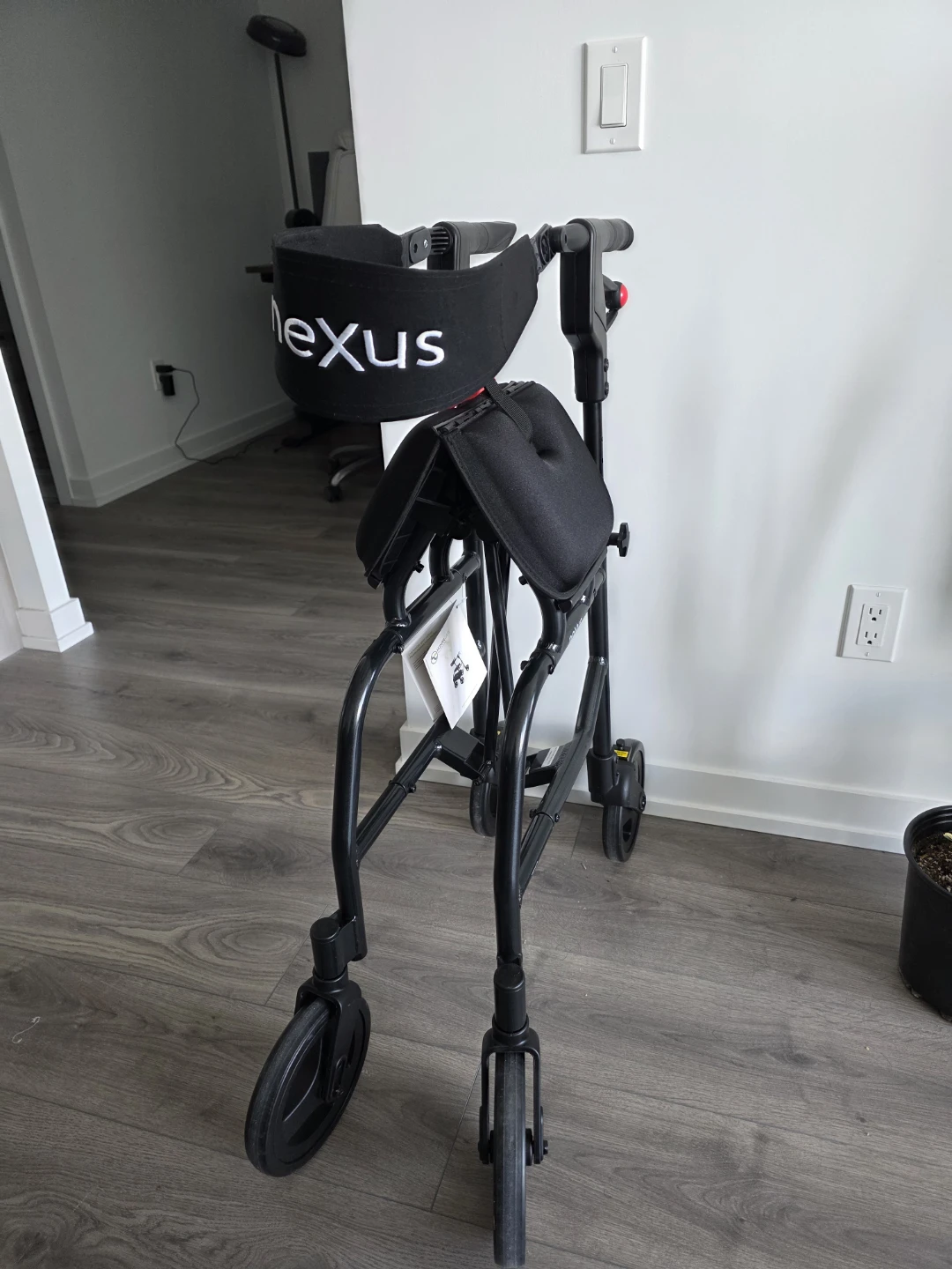 Nexus 3 Walker - BRAND NEW - FREE Delivery - photo 2