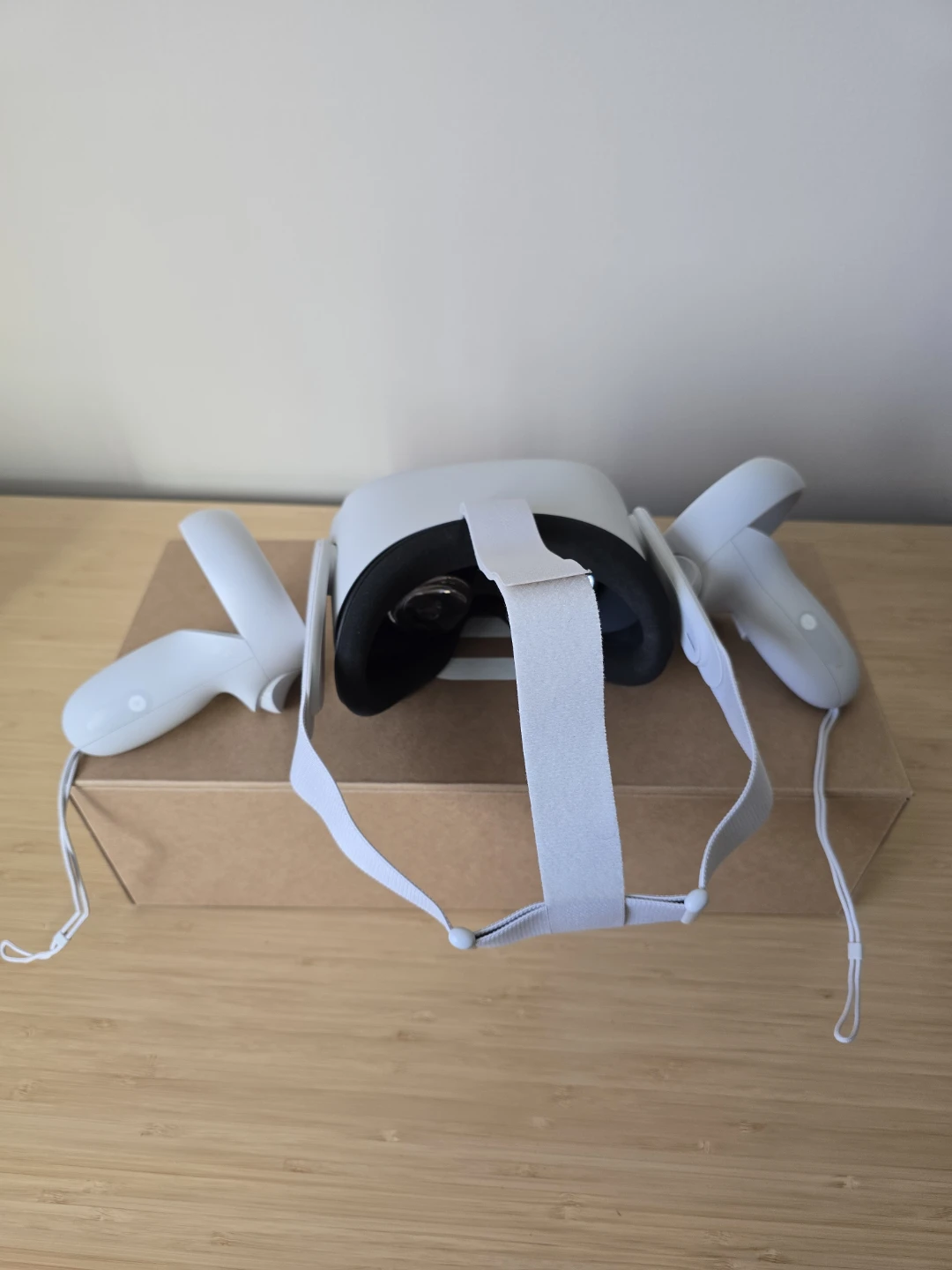 Oculus Quest 2 VR Headset - photo 4