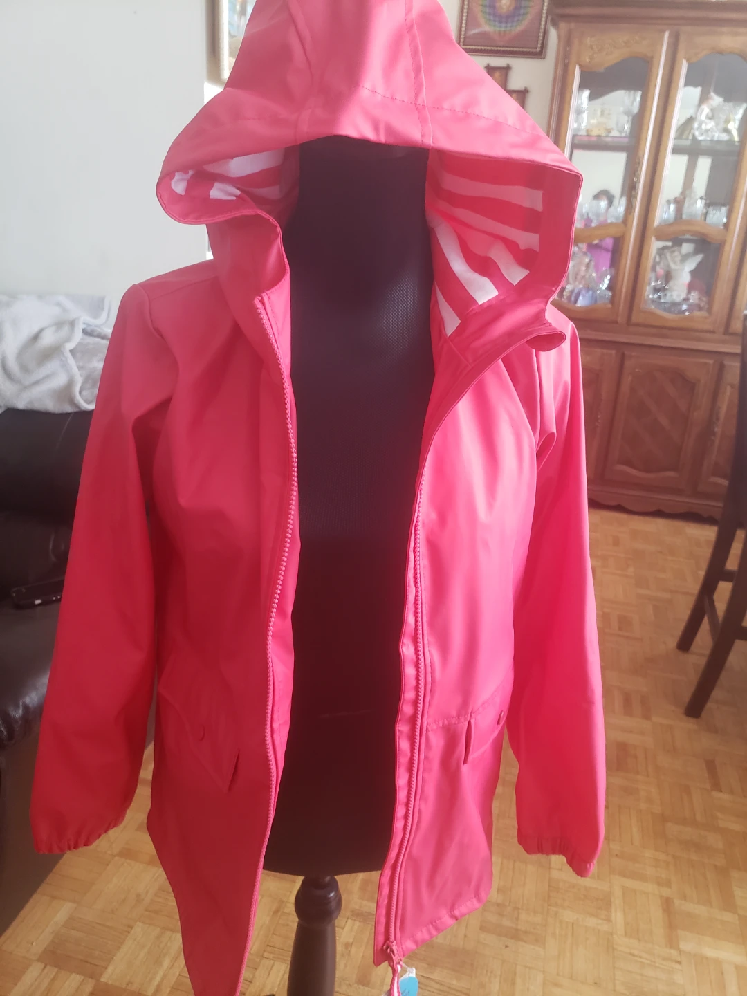 Girls XL/TG (14-16) Pink Rain Jacket 🏆