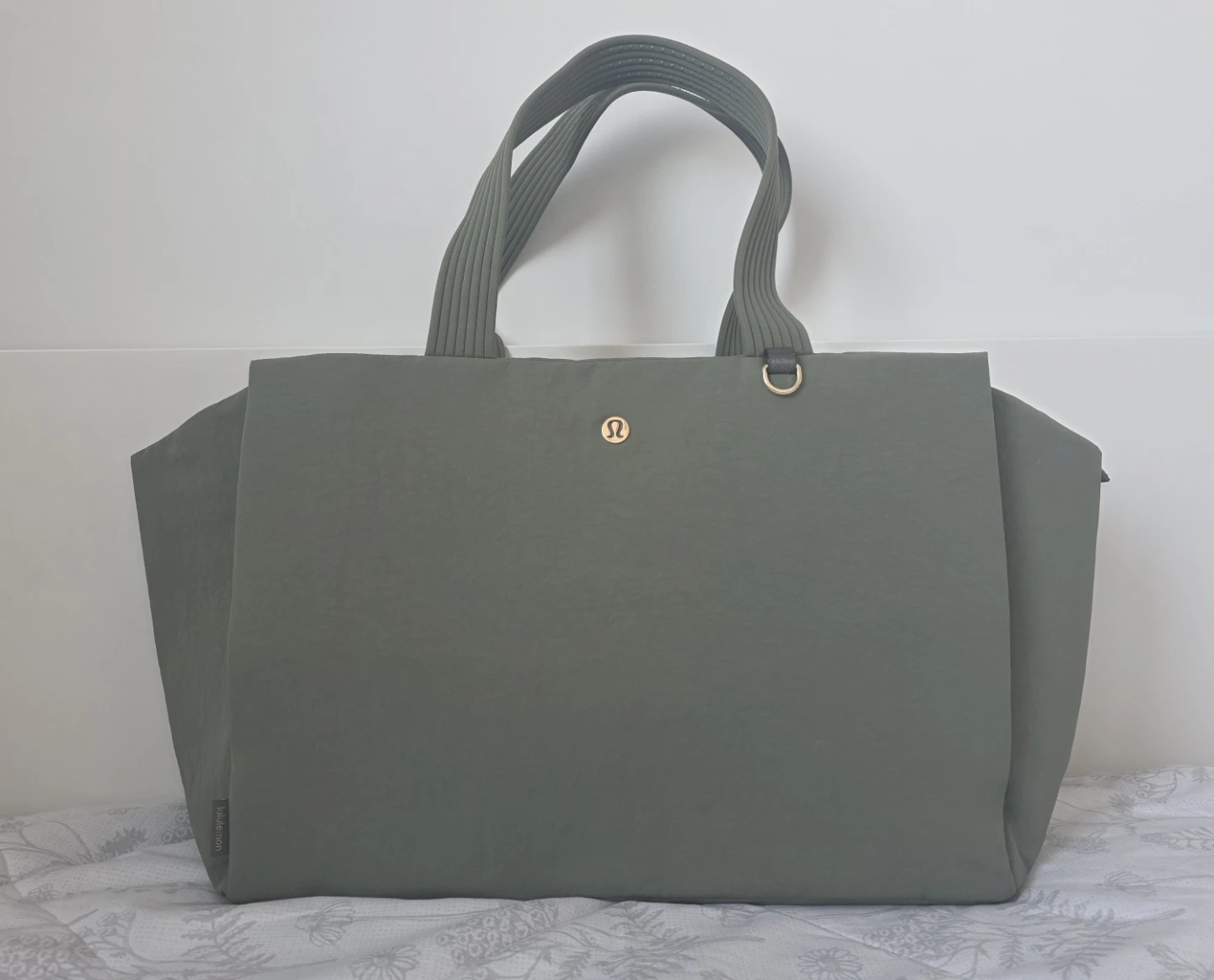 Lululemon Tote Bag - Triple Compartment