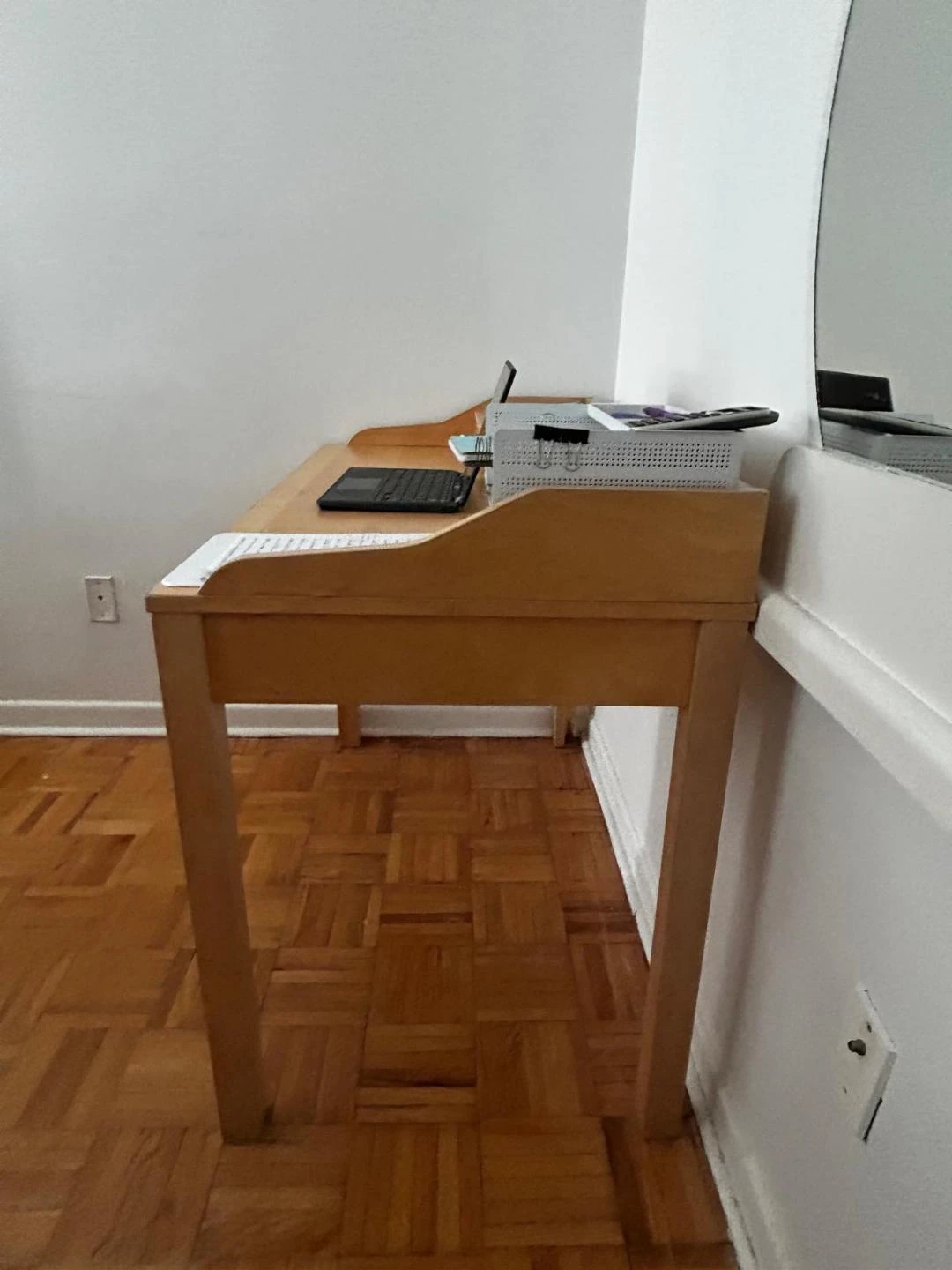 Light Wood Writing Desk with Drawers - photo 2