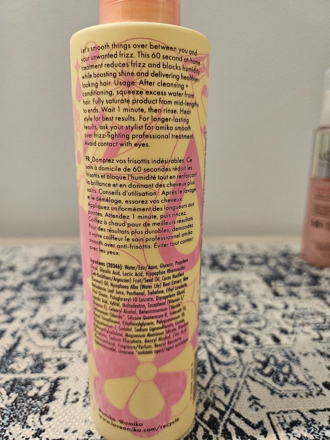 Amika Anti-Frizz Serum - photo 2