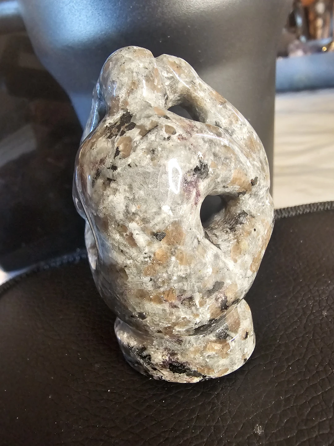 Crystal yooperlite figurine - photo 3