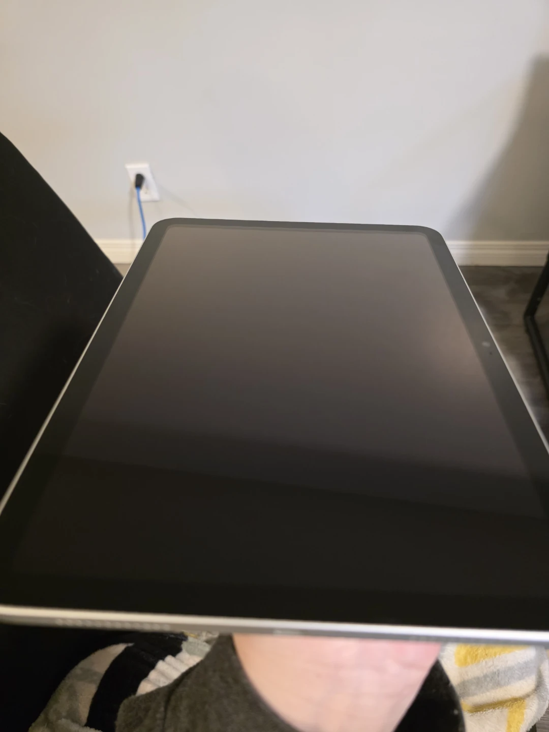 Apple iPad 10th Gen - photo 2