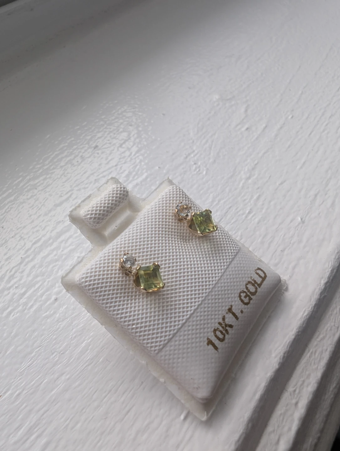 Brand New 10K Yellow Gold Diamond & Peridot Earrings For Sale - photo 3