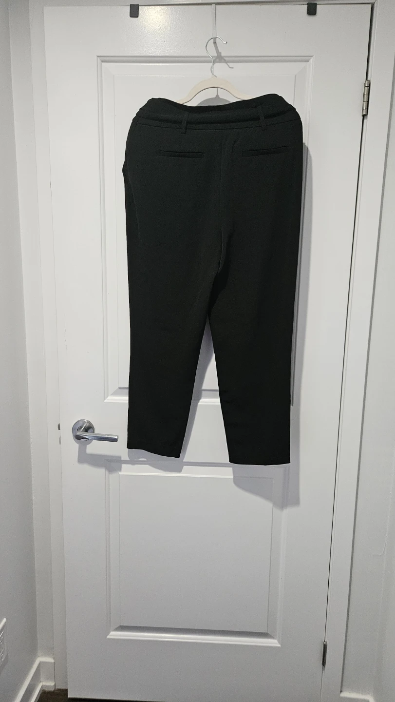 Size 6 Medium, Black Paperbag Waist Pants by Maison Cinquante - photo 5