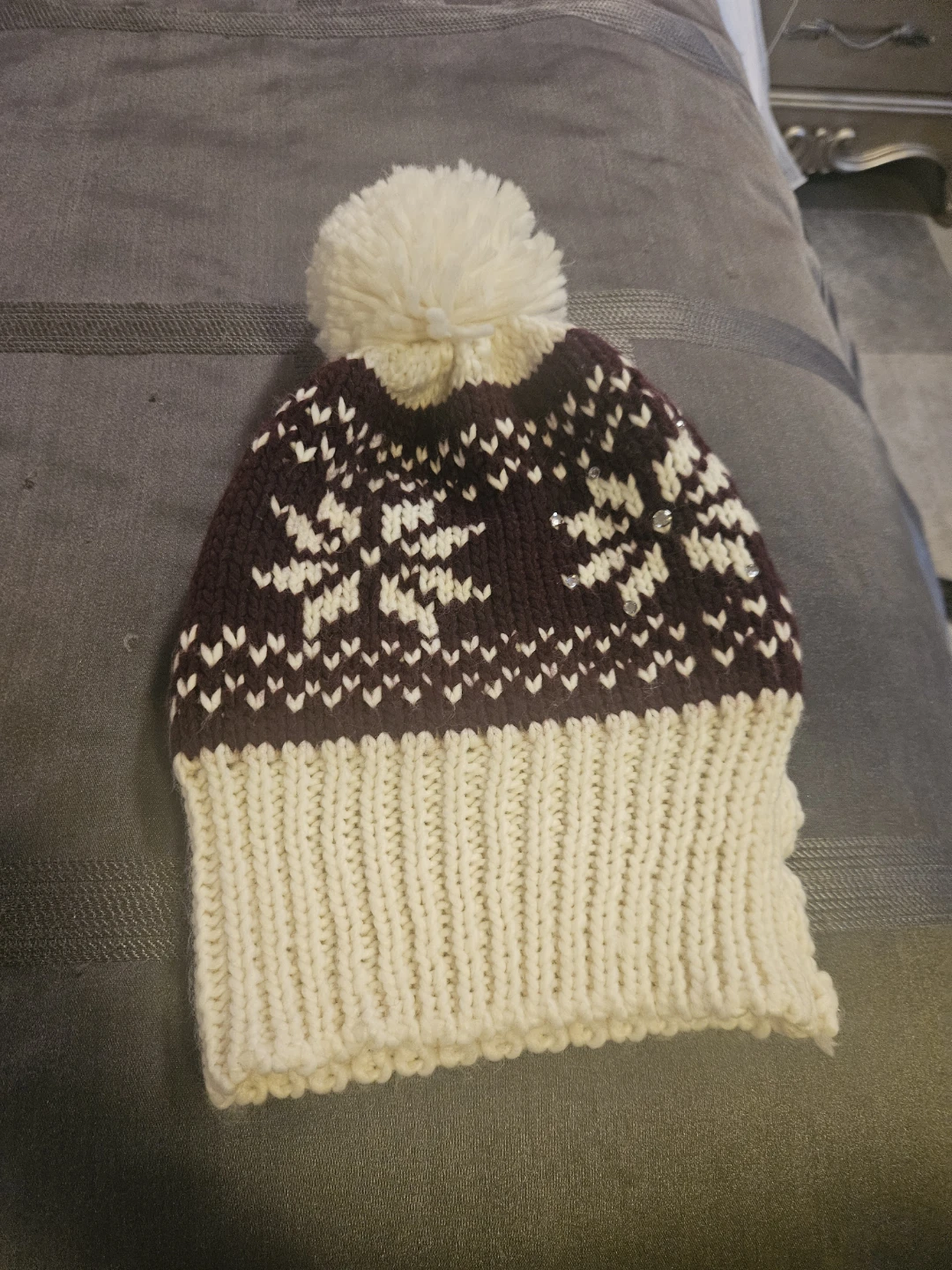 🥕Knit Beanie with Snowflake Design