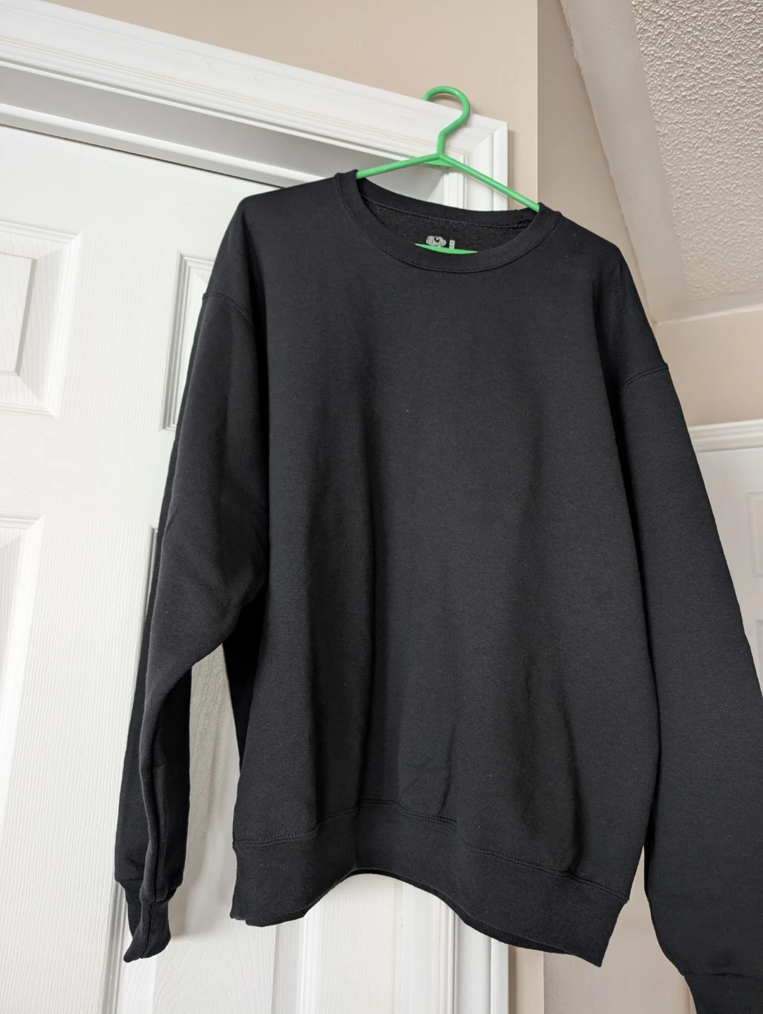 Fruit of the Loom Black Crewneck Sweatshirt🏆 - photo 2