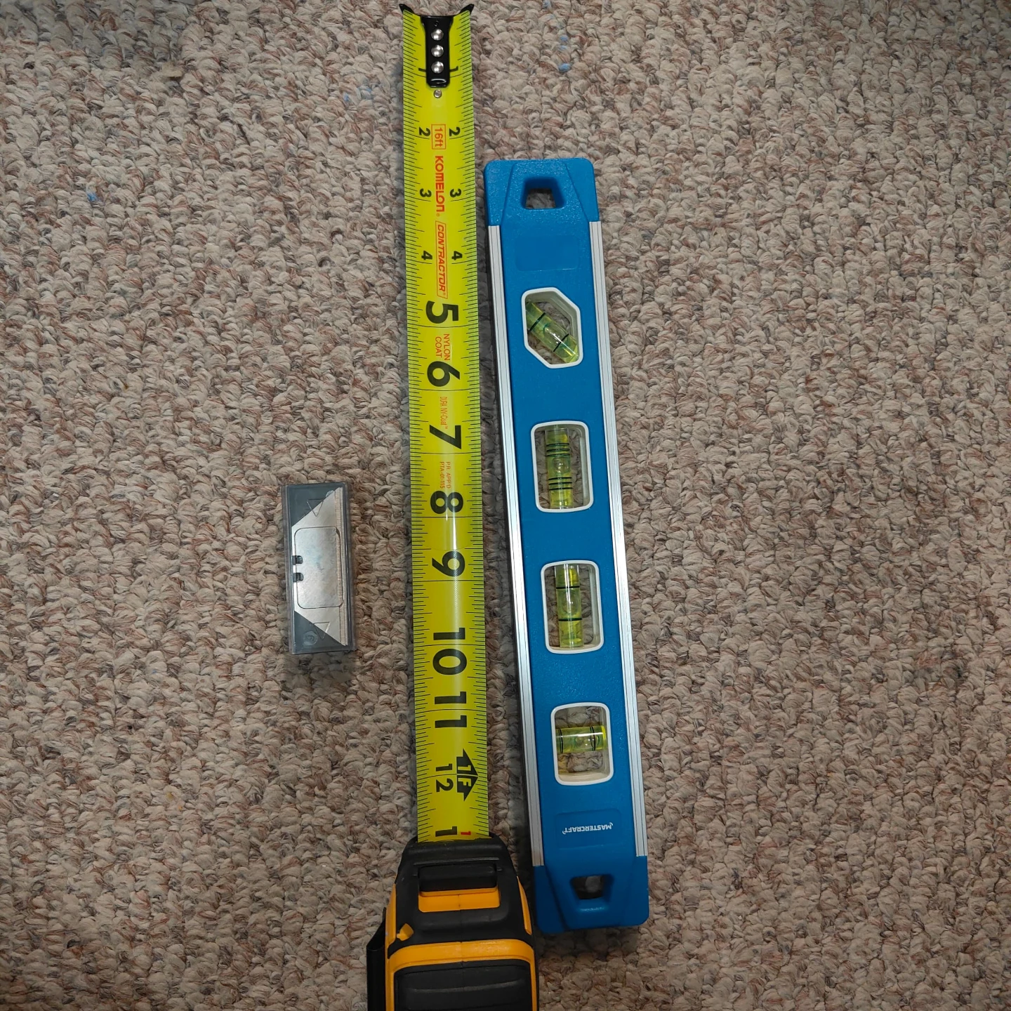 Complete  carpenter tool bag - photo 4