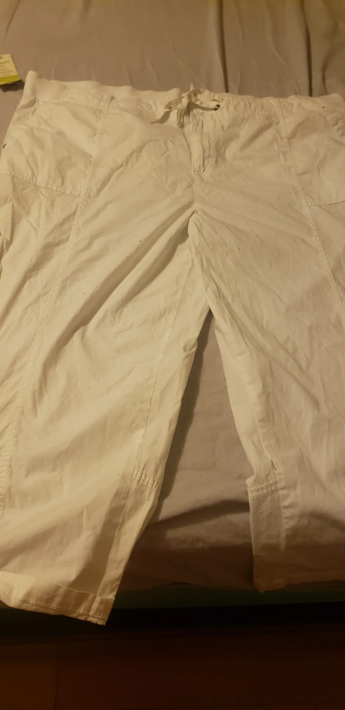 White Capris Pants