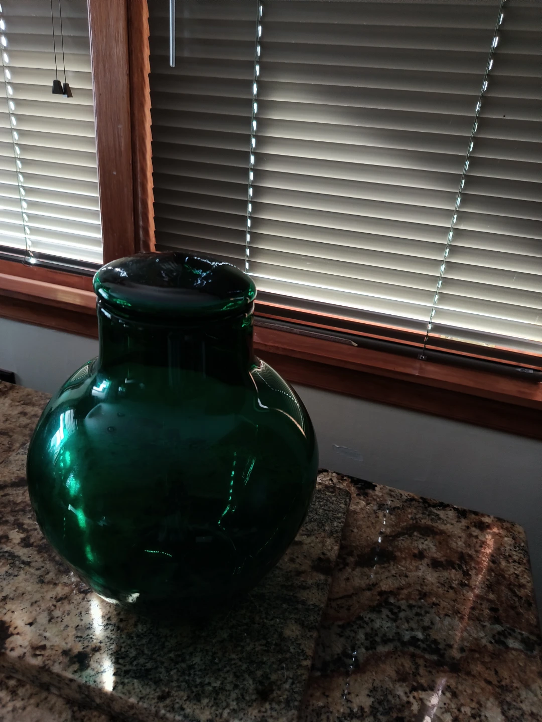 Emerald Green Glass Ginger Jar