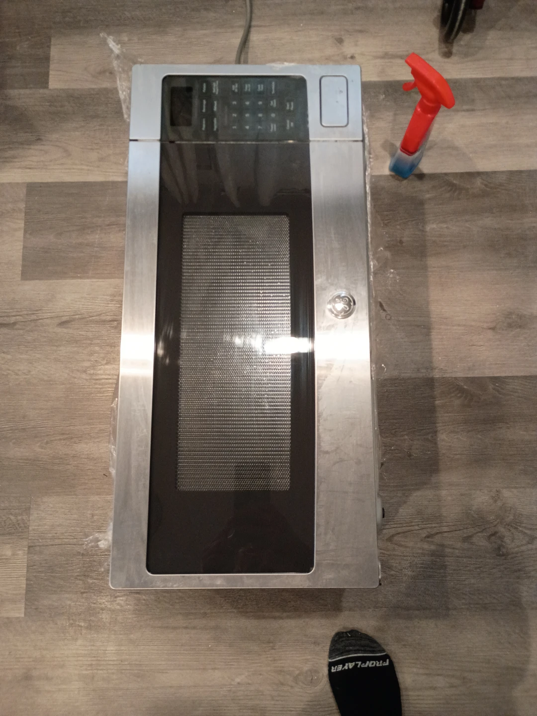 GE Stainless Steel Over-the-Range Microwave - photo 2