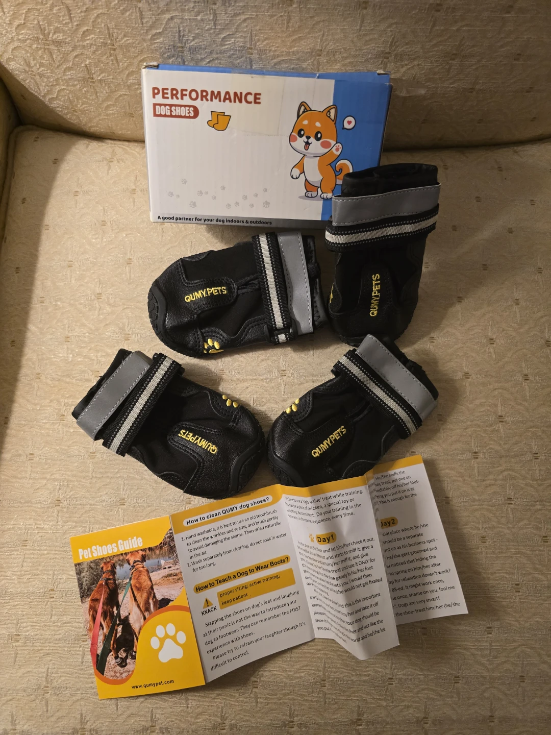 QUMYPETS Dog Boots Size 4 - Set of 4