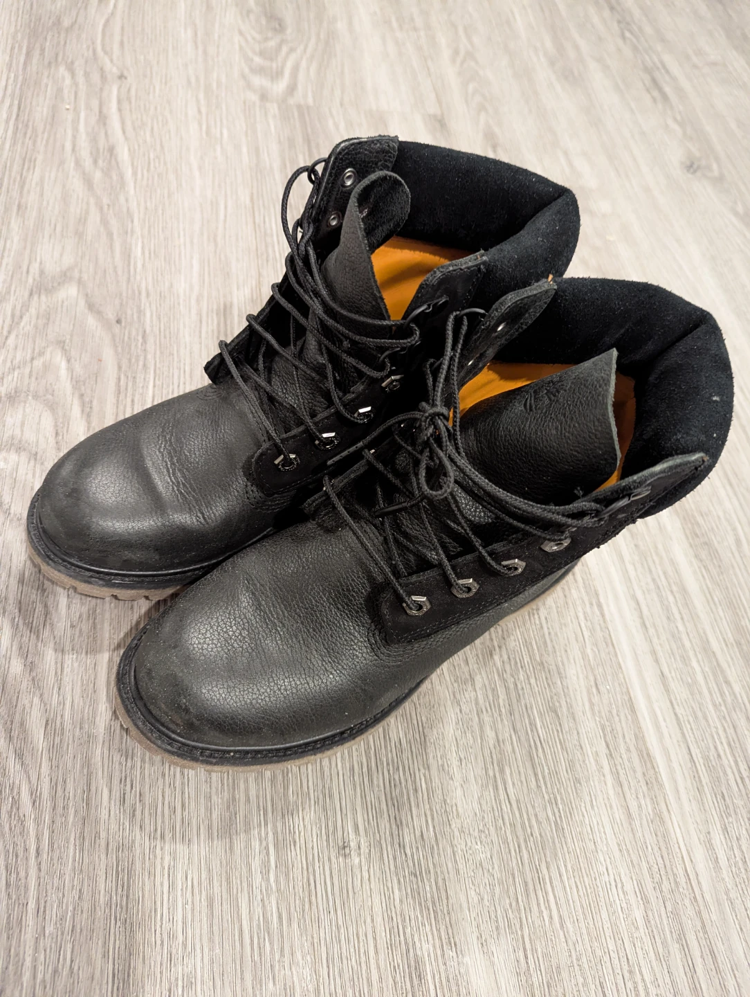 Timberland Black Leather Lace-Up Boots - photo 3