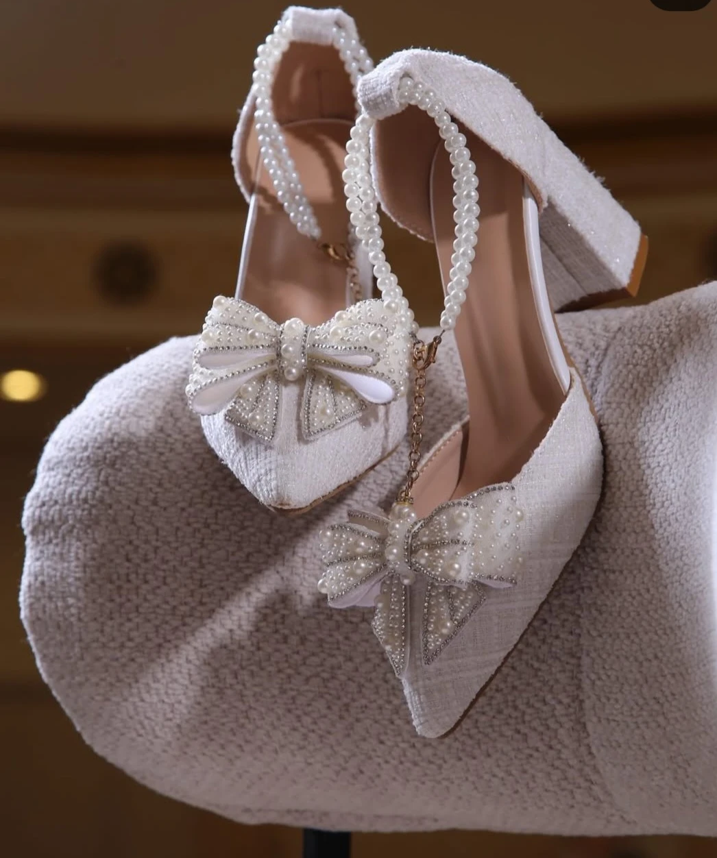 White Bow Pearl Heels 🥕 - photo 2