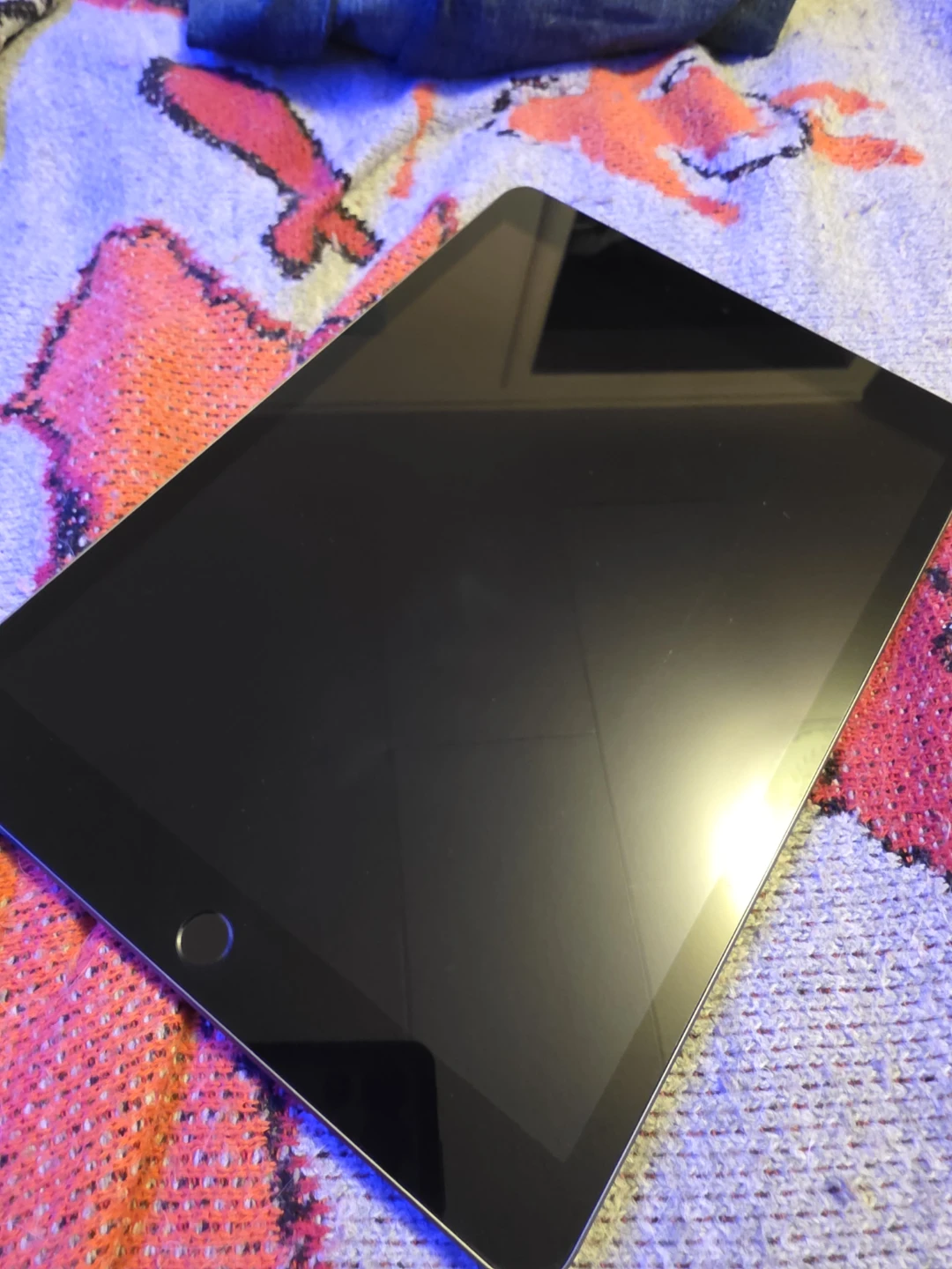 Apple iPad (9th Gen) with Case - photo 2