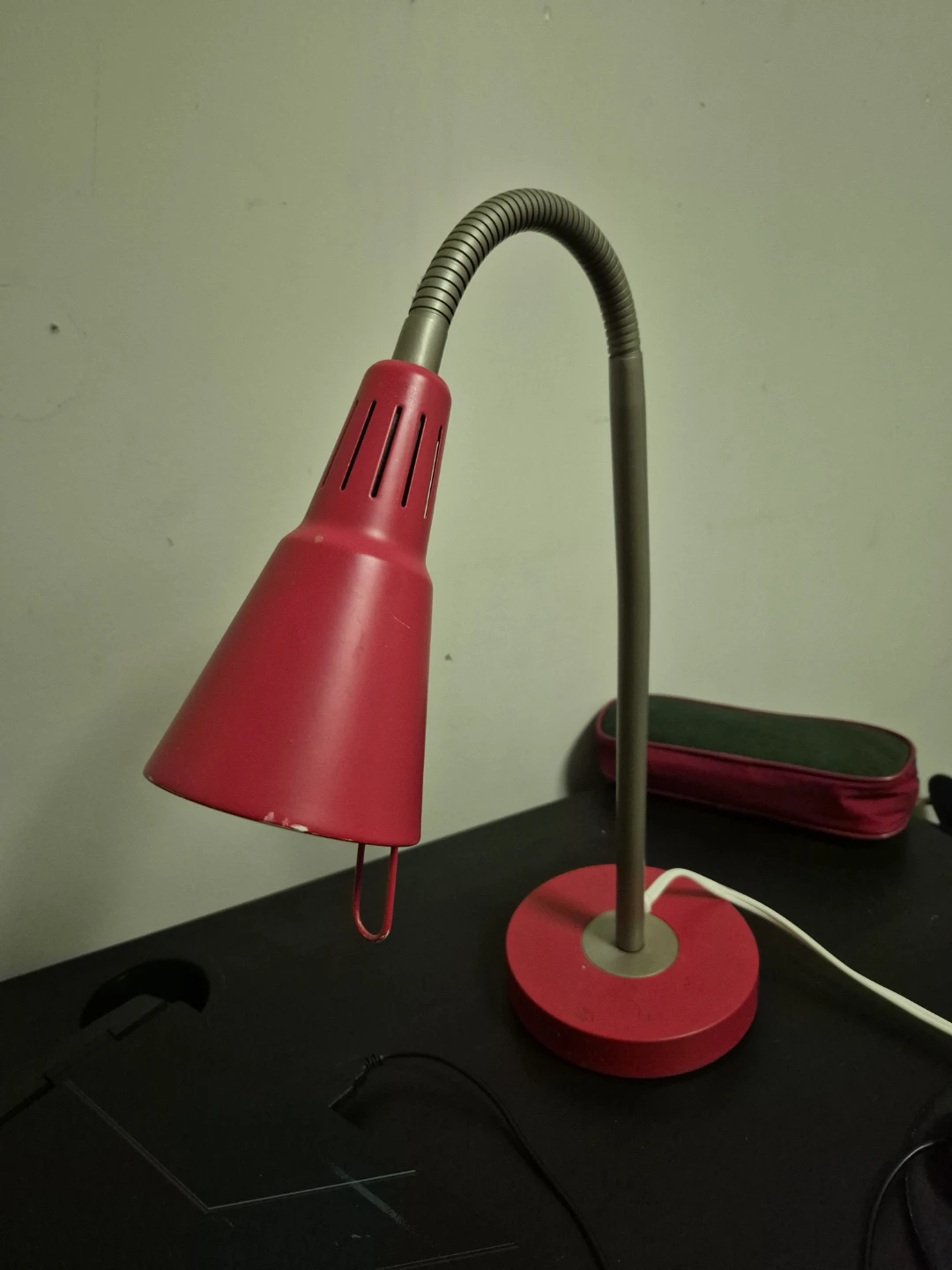 IkEA Red Gooseneck Desk Lamp. - photo 2