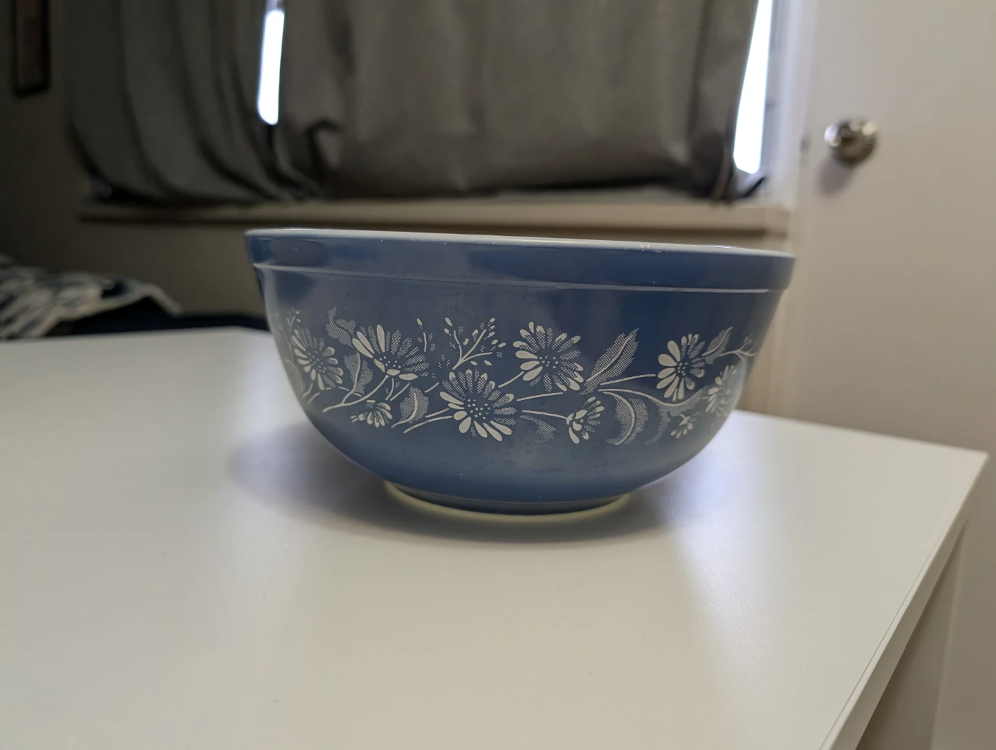 2 Vintage Pyrex Mixing Bowls – Butterfly Gold & Colonial Mist - photo 3