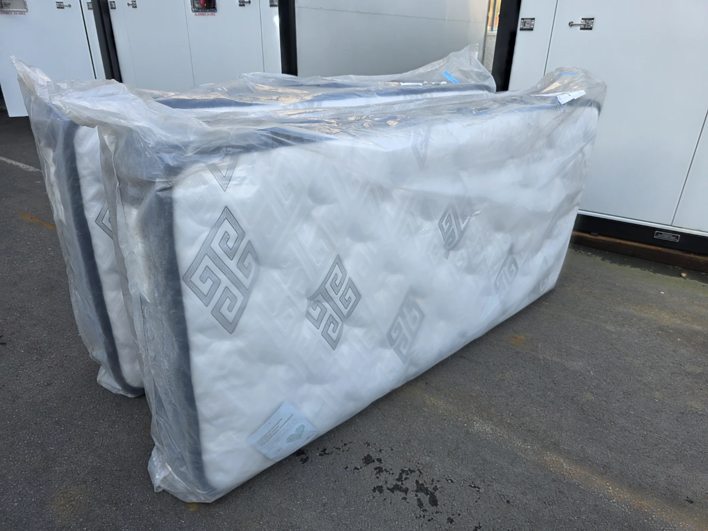 Kingsdown Twin XL Innerspring Euro Top Mattress - photo 2