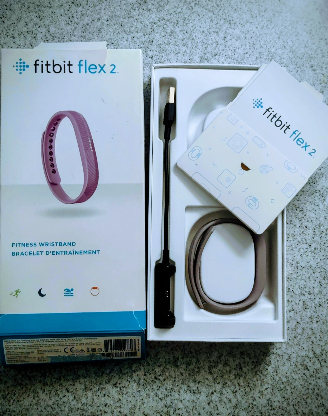 (NEW) Fitbit Flex 2 Fitness Wristband  & charging cable