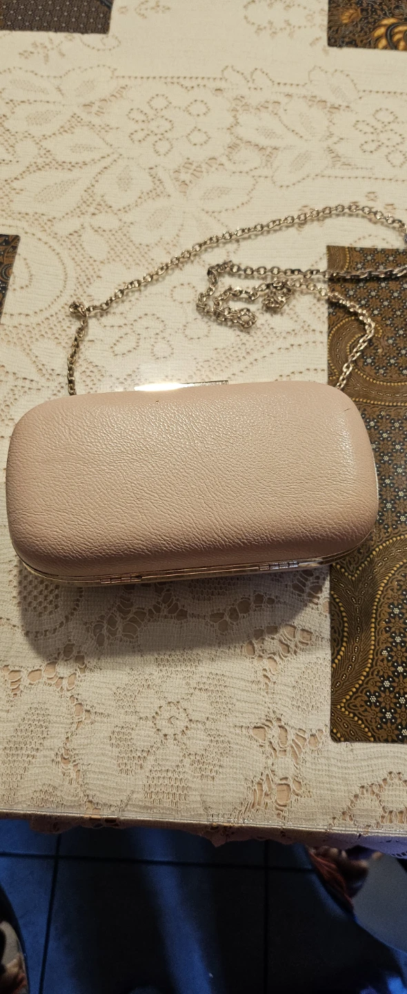 🧡ALDO clutch purse with chain
