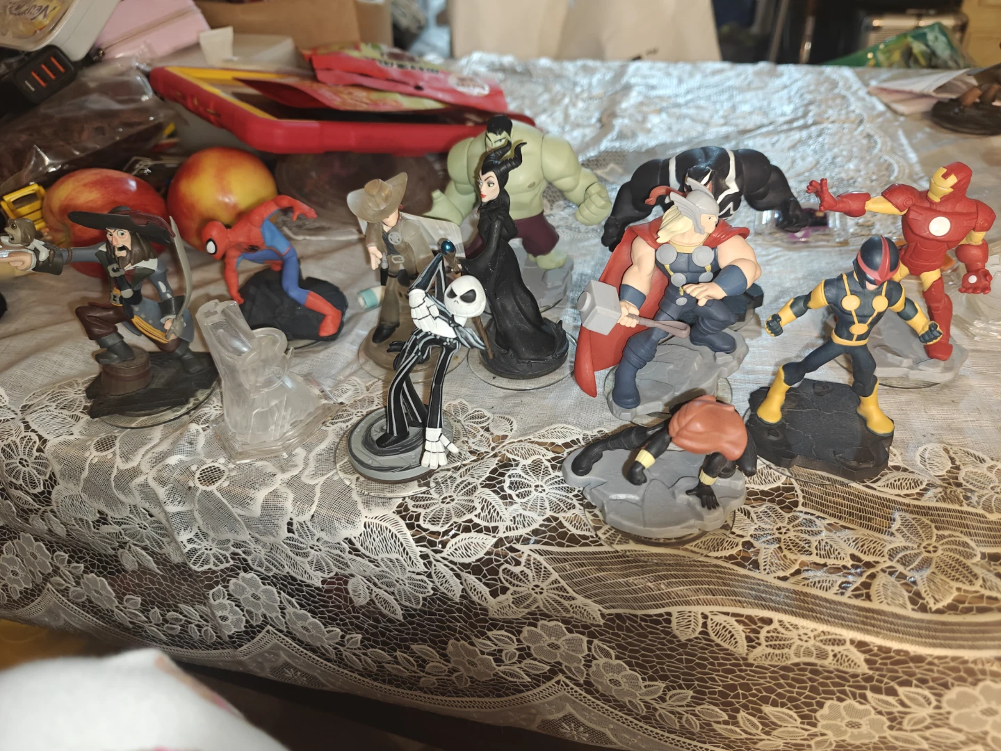 Disney Infinity Figures and Starter Pack