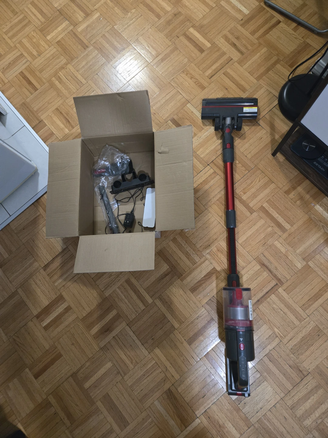 Cordless Vacuum Cleaner with Attachments