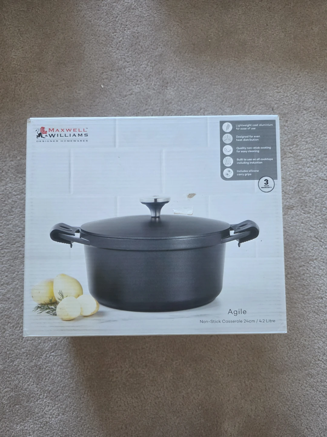 Maxwell & Williams Agile Non-Stick Casserole 24cm 🏆