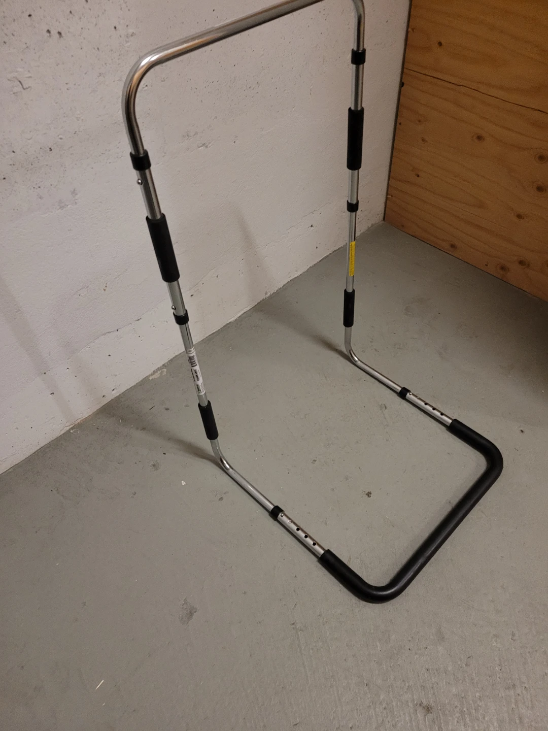Adjustable Bed Rail / Grab Bar - photo 3