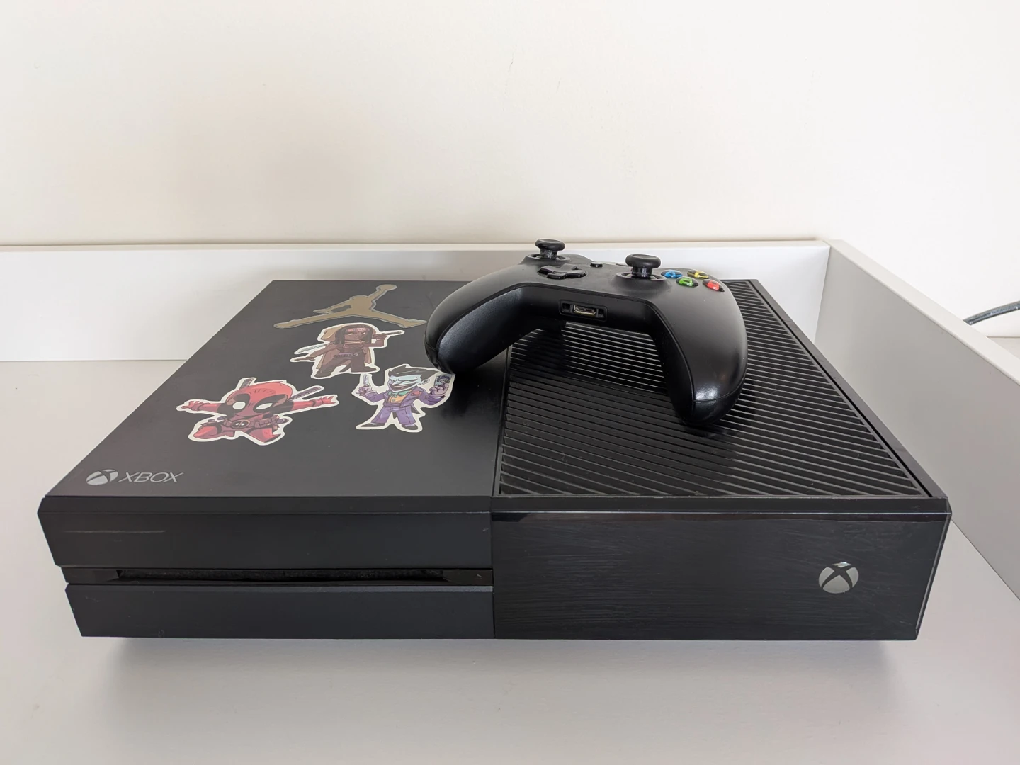 Xbox One Console with Controller and Grand Theft Auto V