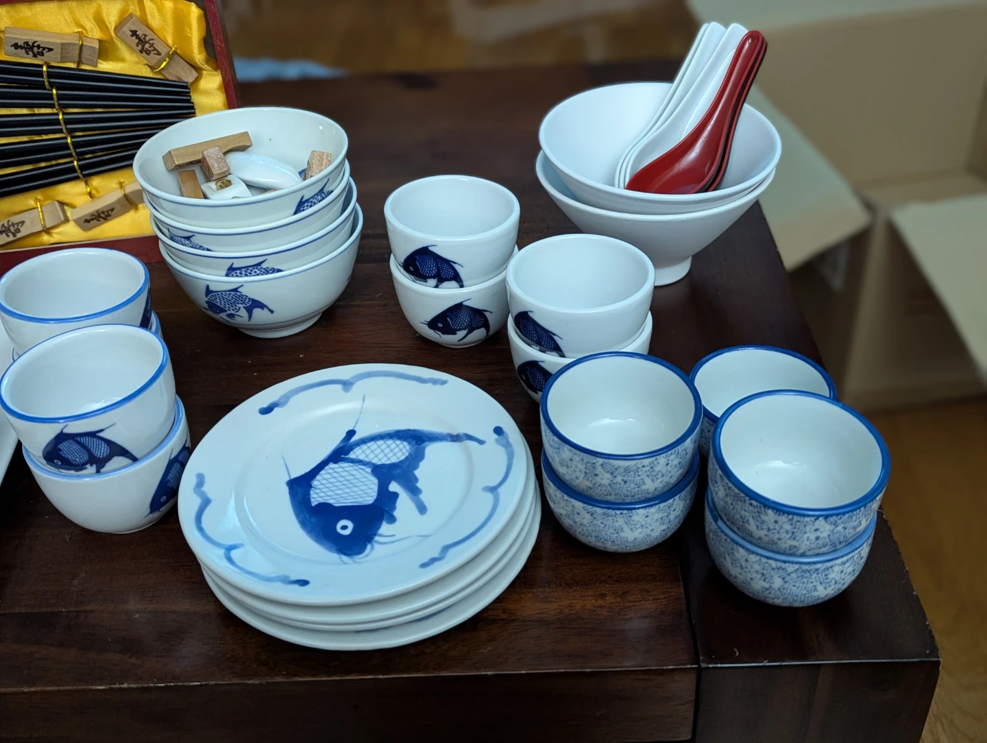 2 Teapots and Asian Dinnerware Set - photo 2