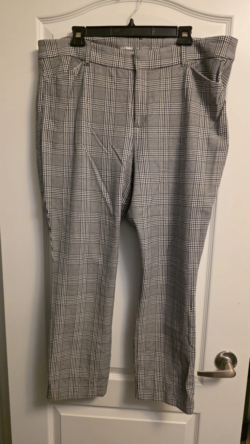 Old Navy Plaid High-Waisted Pixie Pants Women's Size 18