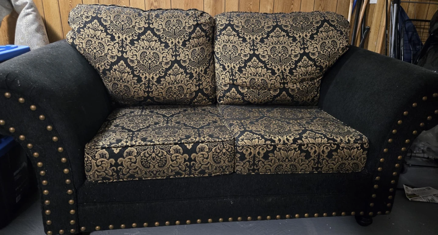 Black & Gold Damask Sofa - photo 2
